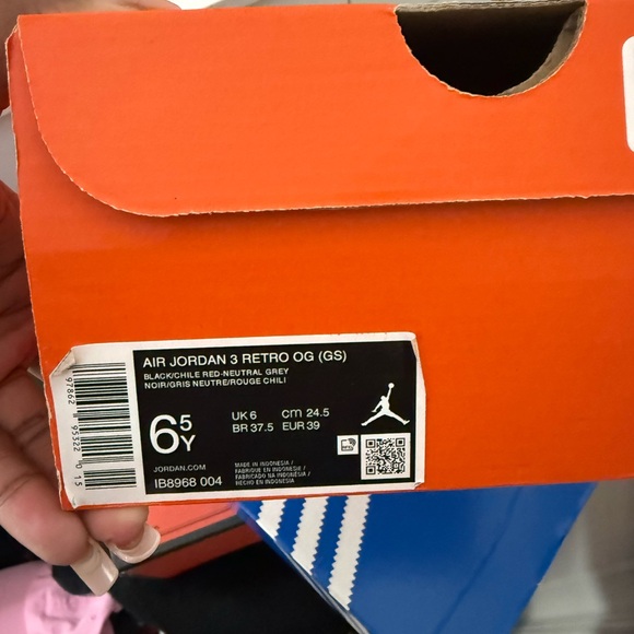 Jordan Air 3 Retro OG in Black/Blue/Red BRAND NEW - Picture 5 of 5